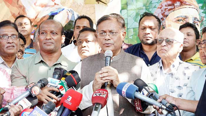 রাজনৈতিক দলের সাথে সংলাপ করা যায়, আগুনসন্ত্রাসীদের সাথে নয় : তথ্যমন্ত্রী