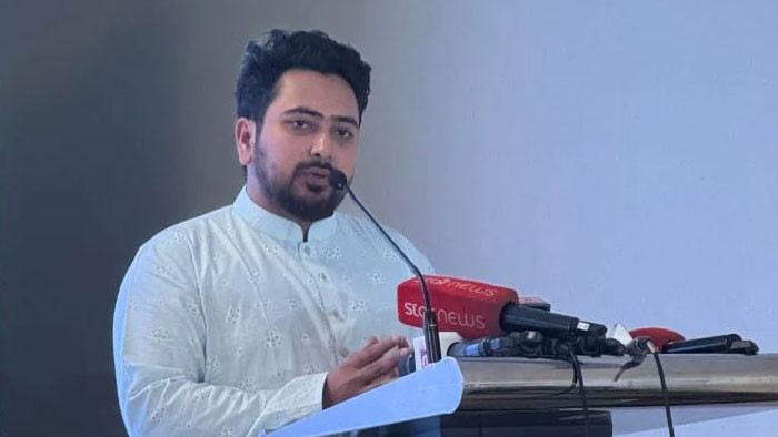 রাষ্ট্রপতিকে অভিশংসন করে গ্রেফতারের দাবি জানাল নাহিদ ইসলাম