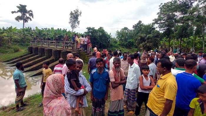 পানিতে নামা বেলির আর বাড়ি ফেরা হলো না