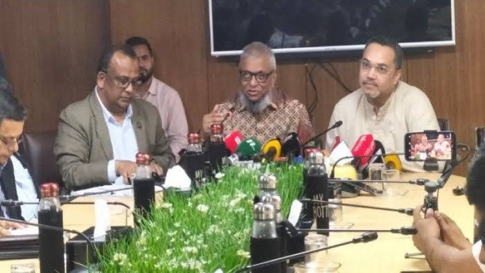 মালয়েশিয়ায় বিনামূল্যে ১০ হাজার শ্রমিক পাঠানোর উদ্যোগ: শ্রমমন্ত্রী মালয়েশিয়ায় বিনামূল্যে ১০ হাজার শ্রমিক পাঠানোর উদ্যোগ: শ্রমমন্ত্রী