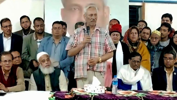 আমি প্রধানমন্ত্রীর আস্থা ভাজন,তোমরা সাংবাদিকরা আমার কিছু করতে পারবে না- শাহজাহান ওমর