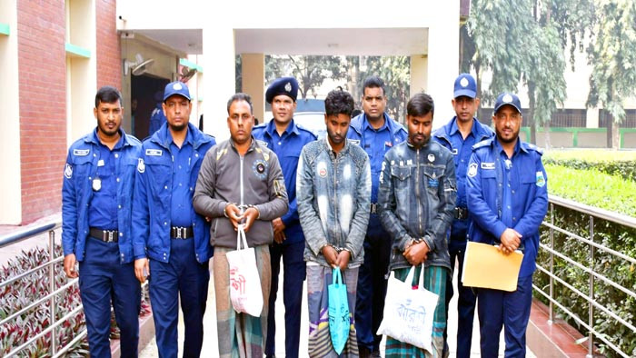 নওগাঁয় জাহিদুল হত্যাকান্ড: গ্রেফতার তিন