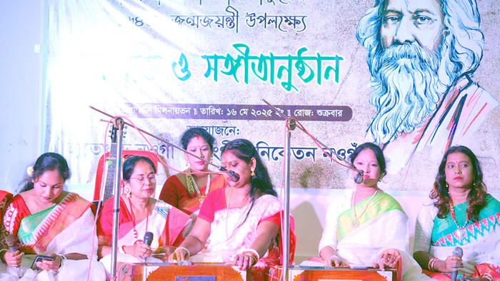নওগাঁয় বিশ্বকবি রবীন্দ্রনাথ ঠাকুরের জন্মজয়ন্তী উপলক্ষে আবৃত্তি ও সংগীতানুষ্ঠান