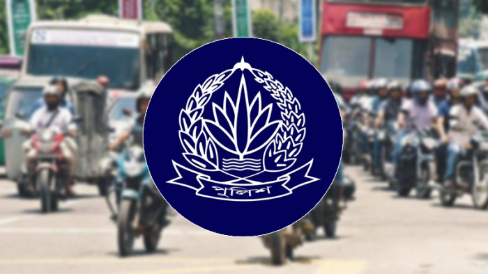 সড়কে নিরাপদ চলাচলে মোটরসাইকেল-গাড়ি চালকদের ১২ নির্দেশনা