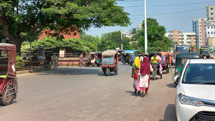 রাজশাহীর সঙ্গে সারাদেশের বাস চলাচল বন্ধ