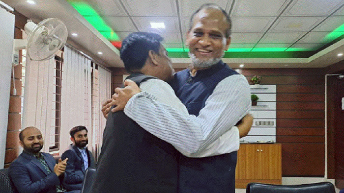 বাগমারায় অবশেষে সহিংসতা বন্ধে এনামুল ও কালামের অঙ্গীকার