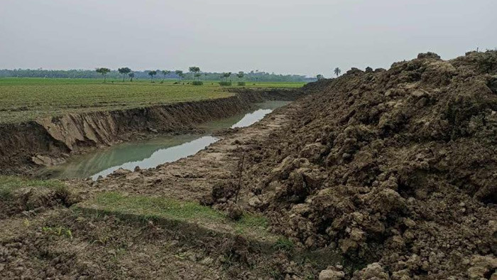 আইন অমান্য করে পুকুর খননের লিস্টের টপ রাজশাহীর বাঘা