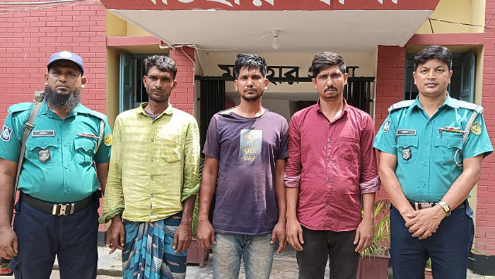 রাজশাহী মহানগরীতে অপররণ চক্রের ৩ অপহরণকারী গ্রেপ্তার