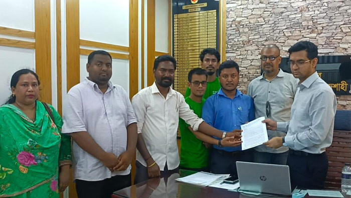 বৃক্ষ হত্যা বন্ধে আইন চেয়ে প্রধানমন্ত্রীকে স্মারকলিপি