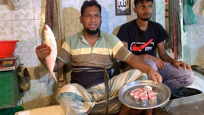 রাজশাহীতে ঢাকঢোল পিটিয়ে উদ্বোধন করা কাটা ইলিশ আর বিক্রি হচ্ছেনা