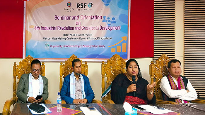 তৃণমূল জনগোষ্ঠীর উন্নয়নে পার্বত্য চট্টগ্রামে ডিজিটাল বিভাজন দূর করা জরুরি- সেমিনারে বক্তারা