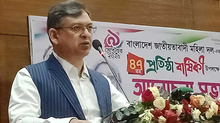 বিজয়ীদের ব্যক্তিগতভাবে অভিনন্দন জানালেন ‘সালাহউদ্দিন আহমদ’