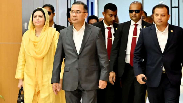 দেশে ফিরেছেন প্রধানমন্ত্রী তারেক রহমান