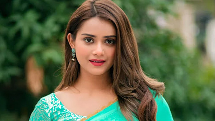 হুমকি দিয়েই পোস্ট সরিয়ে নিলেন তিশা, কী লেখা ছিল তাতে?