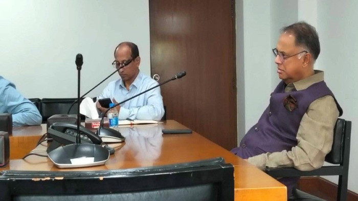 এলপিজির কৃত্রিম সংকট ও অতিরিক্ত দাম খতিয়ে দেখতে ডিসিদের নির্দেশ