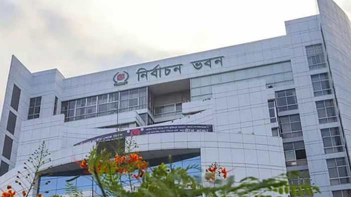 স্বতন্ত্র প্রার্থী হলে এমপিদের পদত্যাগের দরকার নেই : ইসি