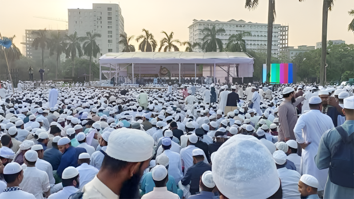 মহাসমাবেশ থেকে বিক্ষোভ কর্মসূচির ডাক হেফাজতে ইসলামের