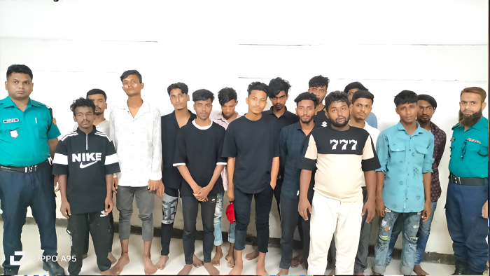 বিশেষ অভিযানে আরও ১৫ জনকে গ্রেফতার করেছে মোহাম্মদপুর থানা পুলিশ।