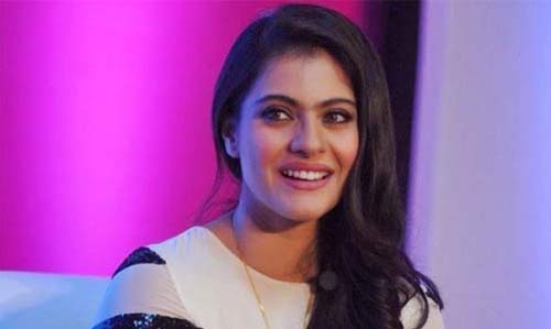 ফেসবুকে ফ্রেন্ড রিকোয়েস্ট পাঠান কাজলকে