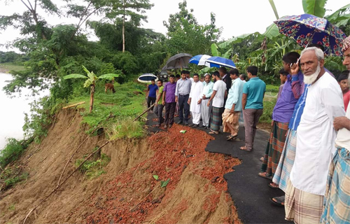 মাতামুহুরী পার ভাঙ্গন দ্রুত সংস্কারে আশ্বাস দেন পানি উন্নয় বোর্ড