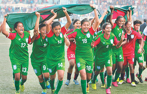 বাংলাদেশ মহিলা ফুটবল টিমের সাফল্য এবং অামাদের করনীয়