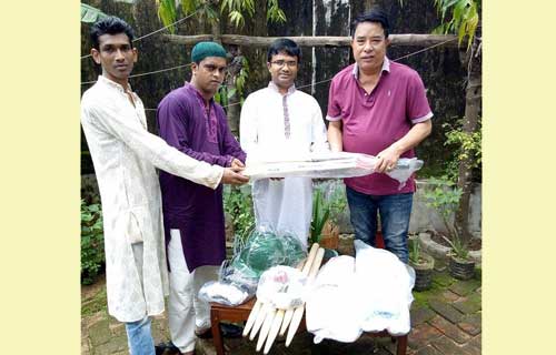 রাঙ্গামাটি পার্বত্য জেলা পরিষদ হতে বিভিন্ন ক্রীড়া প্রতিষ্ঠানে ক্রীড়া সামগ্রী বিতরন