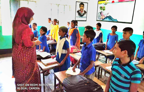 লামায় বিদ্যালয় আকষ্মিক পরিদর্শনে- ইউএনও নূরে-এ-জান্নাত রুমি
