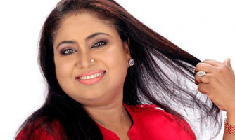 তিন দেশে ভক্তদের গান শোনাচ্ছেন বেবী নাজনীন 
