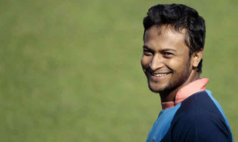 মে দিবসে শ্রমিকদের ধন্যবাদ জানালেন সাকিব